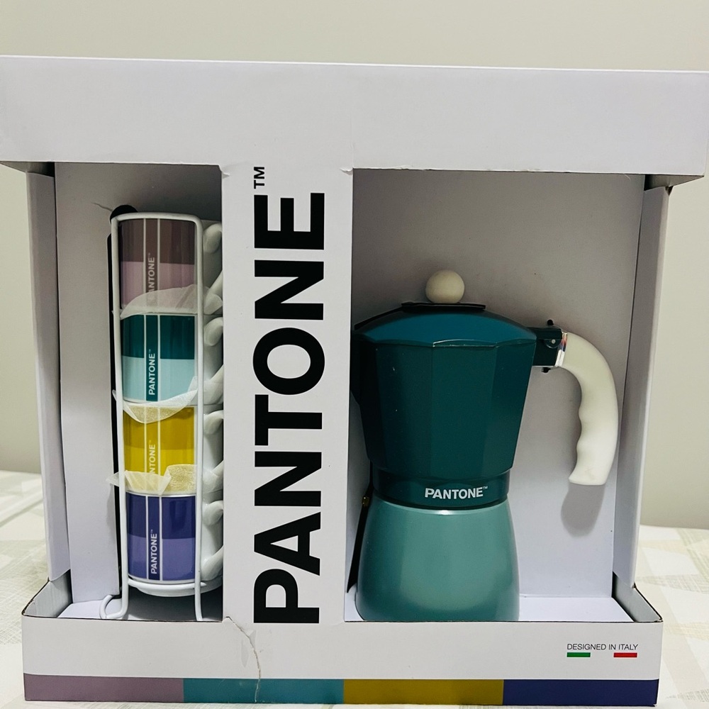 Pantone Italian Moka Pot Espresso Coffee Maker 4 Stackable Mugs Rack Set Teal